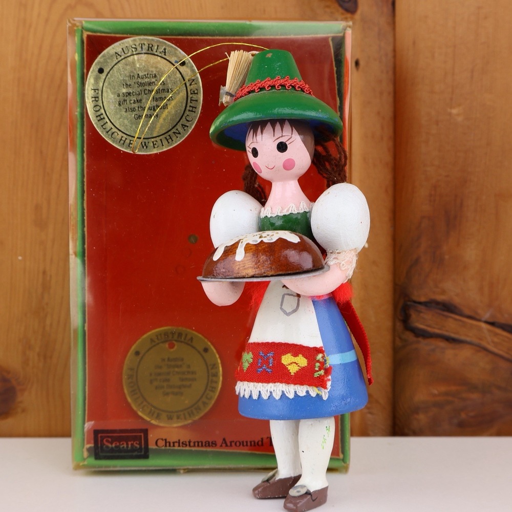 Vintage 1979 Sears Christmas Around the World Austria Stollen Cake Ornament